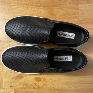 Steve Madden slip on